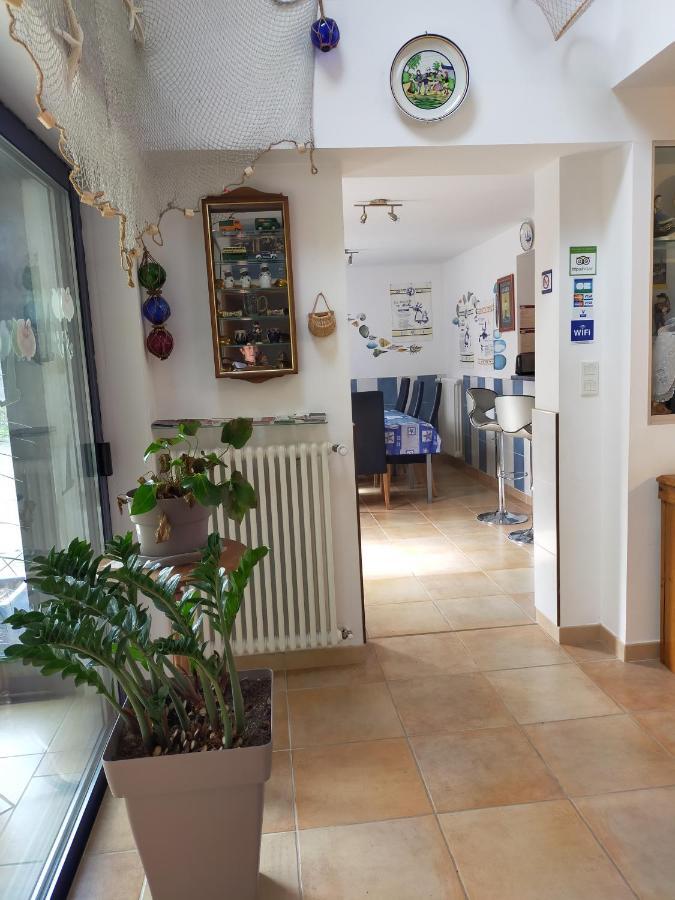 Petit Châtelet Bis Couette-café