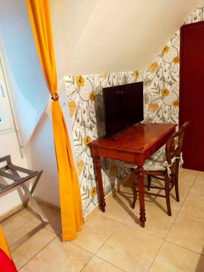 Petit Chatelet Bis * Hirel